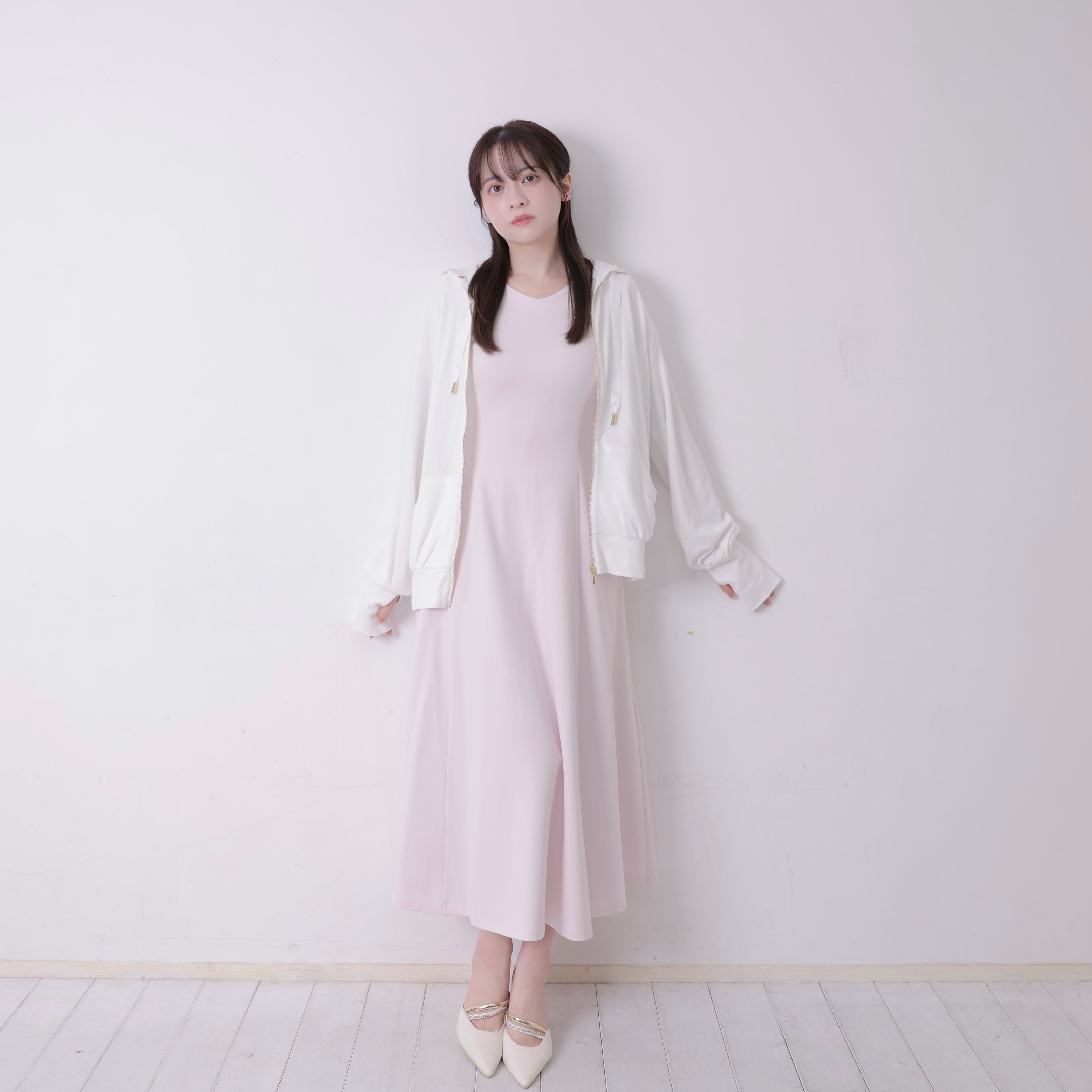 シロノサクラ。 UVパーカー シロノサクラ 〜夏雪草〜 公式】UVカットパーカー｜ 夏雪草 ｜ シロノサクラ。 – シロノサクラ